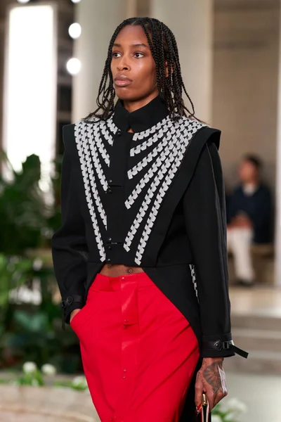 Look 49